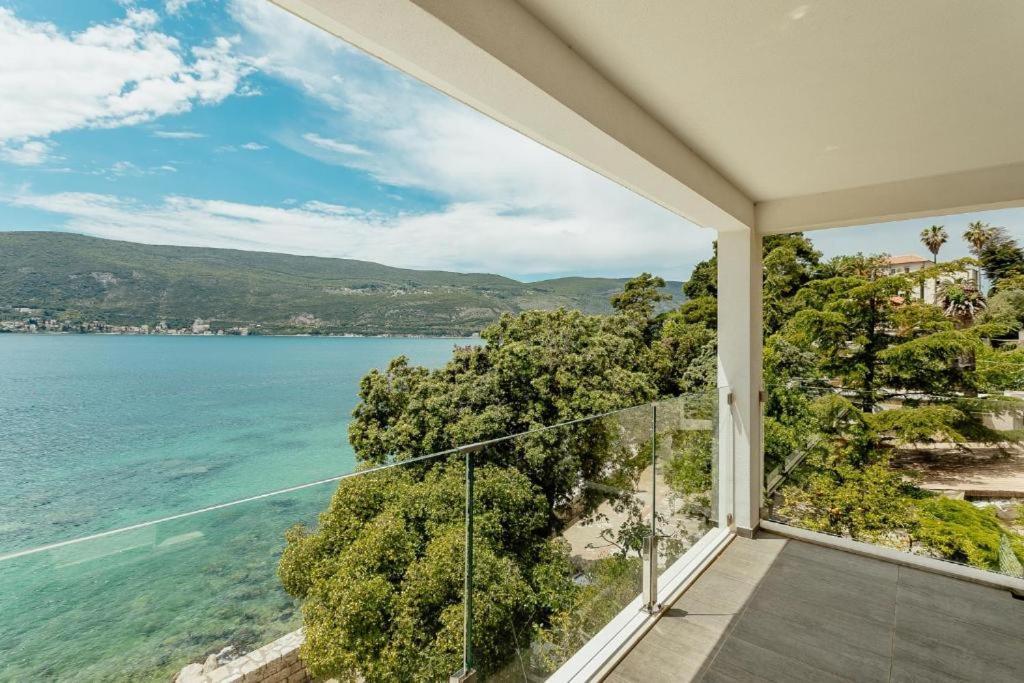 Apartments Joy Herceg Novi Zewnętrze zdjęcie