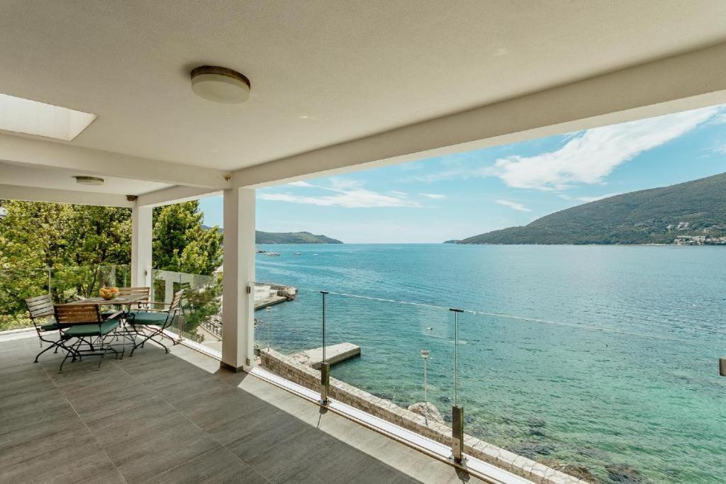 Apartments Joy Herceg Novi Zewnętrze zdjęcie