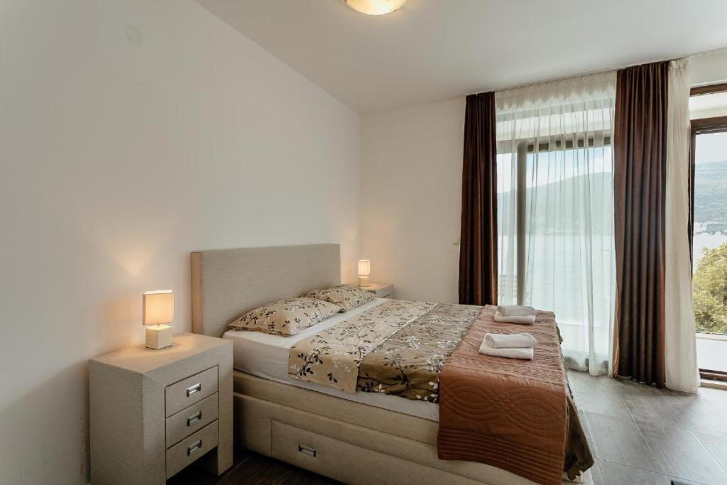 Apartments Joy Herceg Novi Zewnętrze zdjęcie
