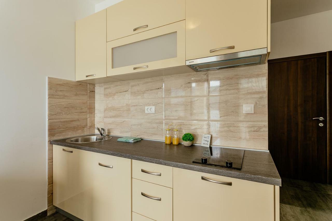 Apartments Joy Herceg Novi Zewnętrze zdjęcie