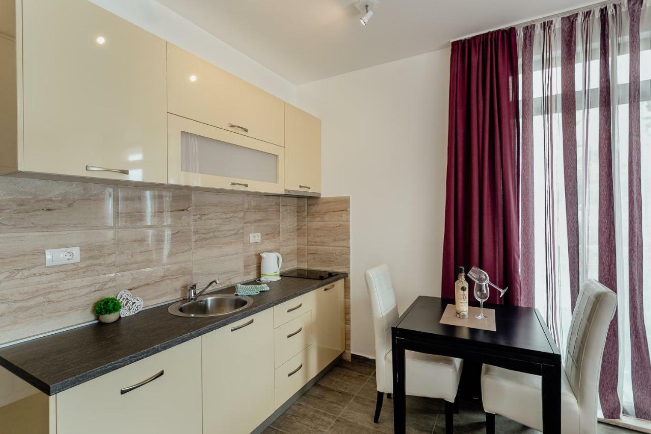 Apartments Joy Herceg Novi Zewnętrze zdjęcie