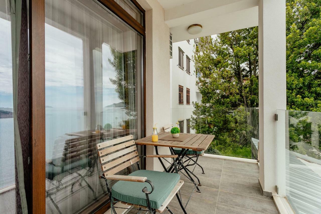 Apartments Joy Herceg Novi Zewnętrze zdjęcie