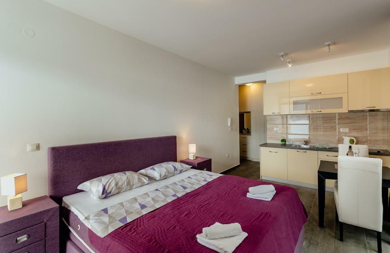 Apartments Joy Herceg Novi Zewnętrze zdjęcie