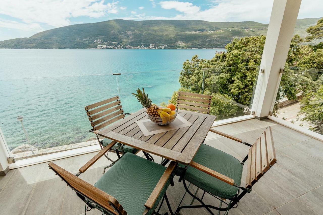 Apartments Joy Herceg Novi Zewnętrze zdjęcie