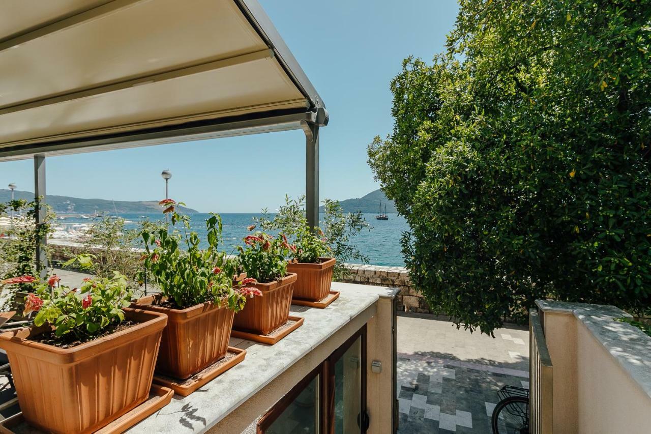 Apartments Joy Herceg Novi Zewnętrze zdjęcie
